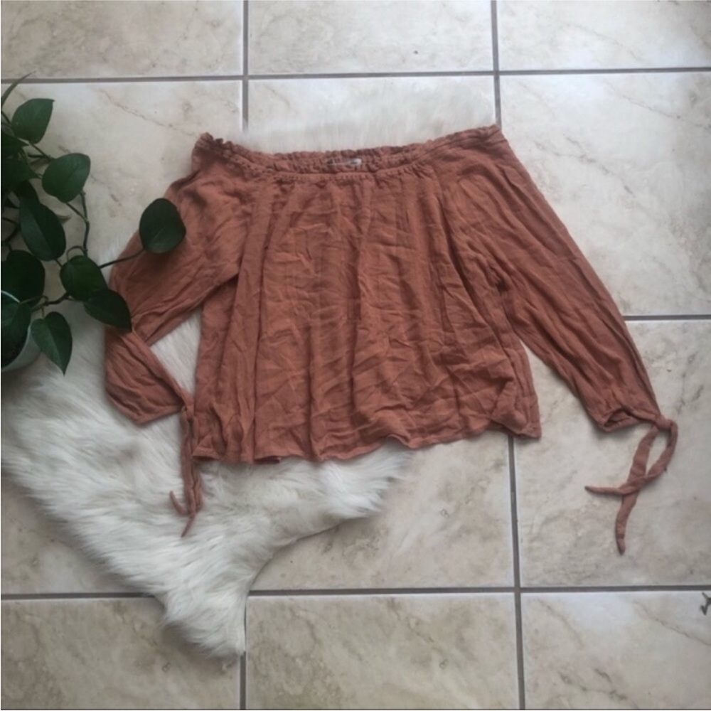 American Rag Off the Shoulder Blouse - Picture 1 of 5